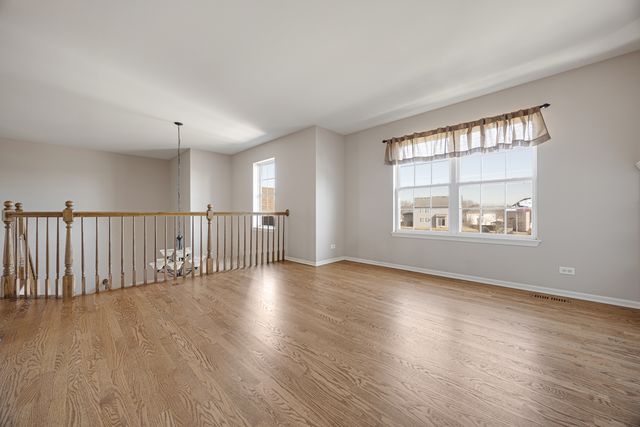 2501 Hennig Road, Hampshire, IL 60140