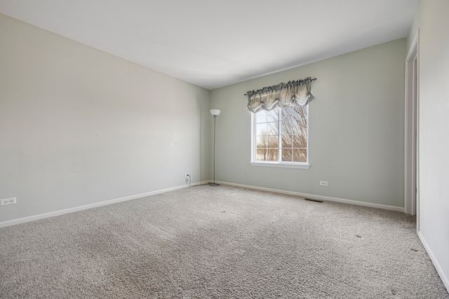 2501 Hennig Road, Hampshire, IL 60140