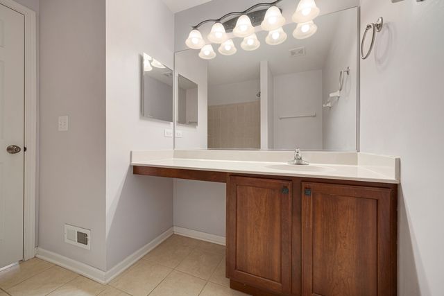 2501 Hennig Road, Hampshire, IL 60140