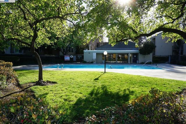 39495 Albany Cmn C, Fremont, CA 94538