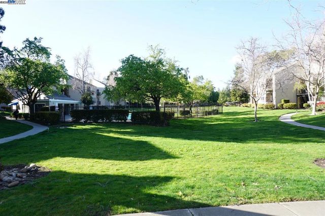 39495 Albany Cmn C, Fremont, CA 94538