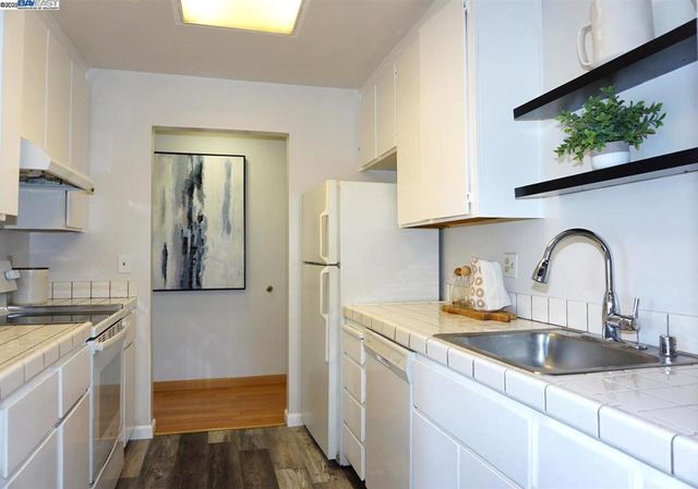 39495 Albany Cmn C, Fremont, CA 94538