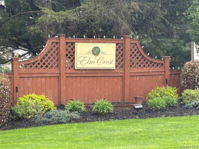 255 Crestwood Court, Fishkill, NY 12524