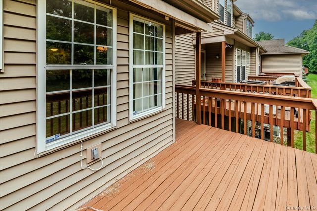 255 Crestwood Court, Fishkill, NY 12524