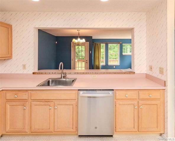 255 Crestwood Court, Fishkill, NY 12524