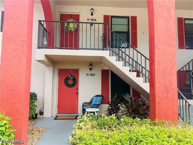 332 Charlemagne BLVD H103, Naples, FL 34112