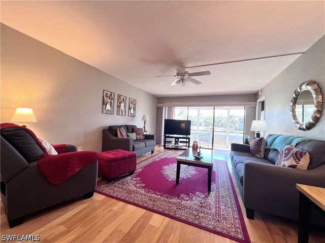 332 Charlemagne BLVD H103, Naples, FL 34112