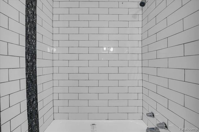 8882 Warwick Street, Detroit, MI 48228