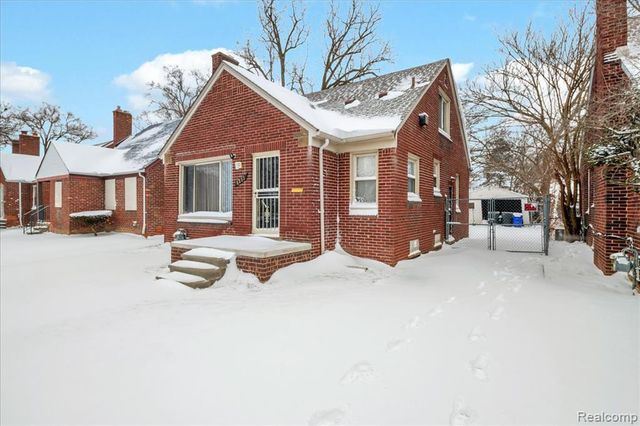 8882 Warwick Street, Detroit, MI 48228