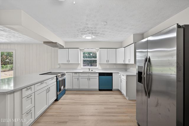 6894 RIDGE Street, Keystone Heights, FL 32656