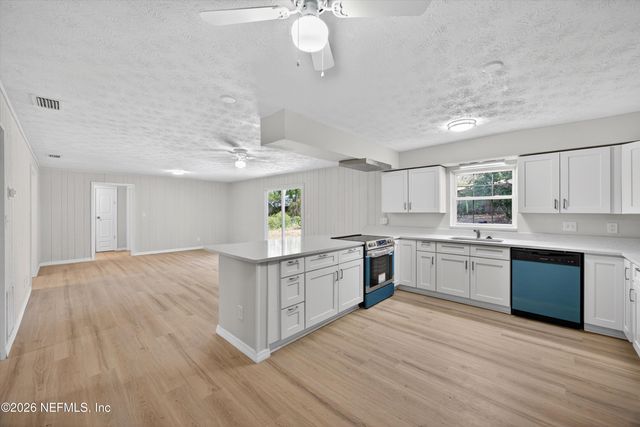 6894 RIDGE Street, Keystone Heights, FL 32656