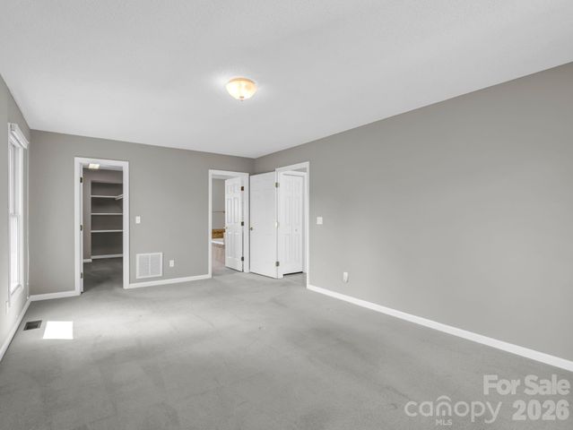 111 Broadmoor Drive, Flat Rock, NC 28731