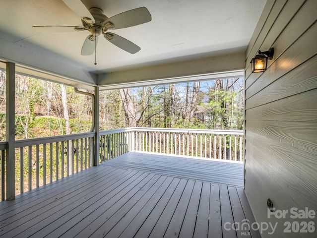 111 Broadmoor Drive, Flat Rock, NC 28731