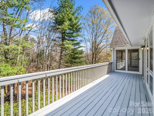 111 Broadmoor Drive, Flat Rock, NC 28731