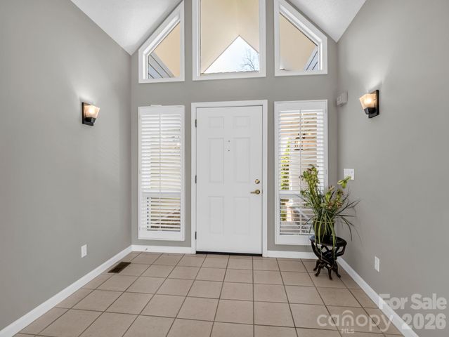 111 Broadmoor Drive, Flat Rock, NC 28731