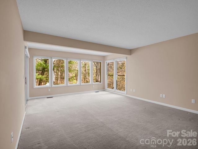 111 Broadmoor Drive, Flat Rock, NC 28731