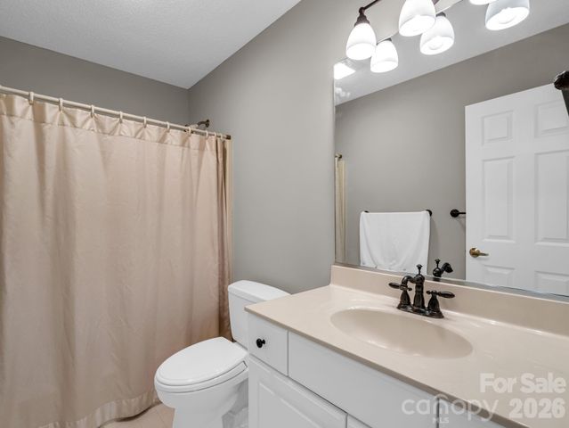 111 Broadmoor Drive, Flat Rock, NC 28731