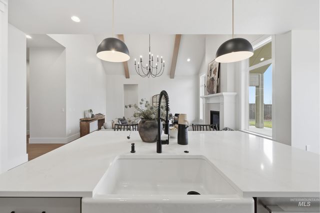 1064 E Snag St, Meridian, ID 83642