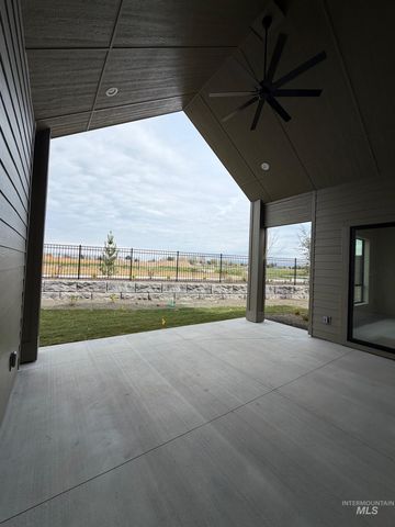 1064 E Snag St, Meridian, ID 83642