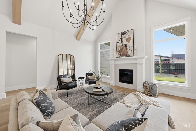 1064 E Snag St, Meridian, ID 83642