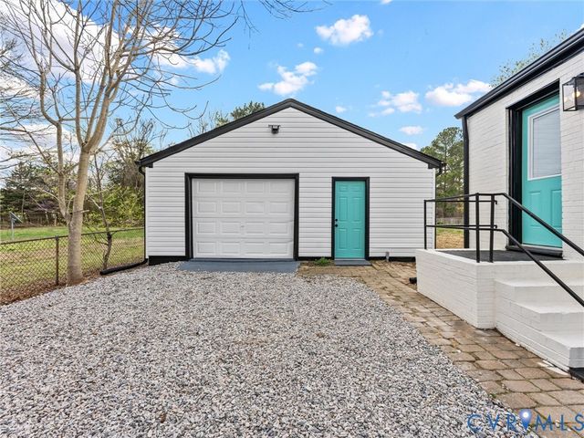 4210 Henshaw Dr, North Dinwiddie, VA 23803