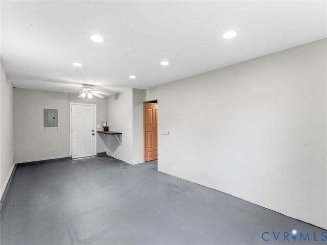 4210 Henshaw Dr, North Dinwiddie, VA 23803