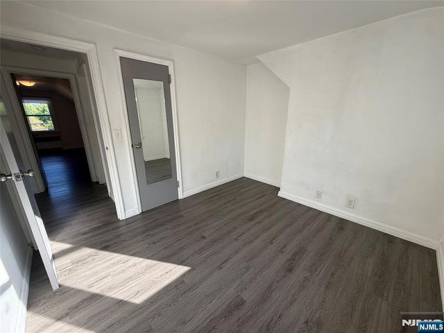 165 Oak Grove Avenue, Hasbrouck Heights, NJ 07604