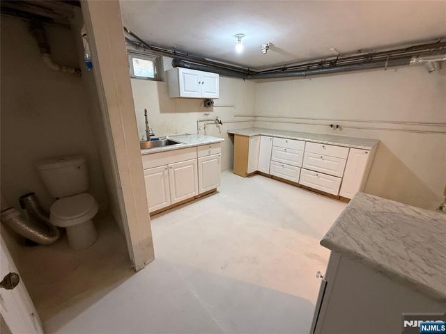 165 Oak Grove Avenue, Hasbrouck Heights, NJ 07604