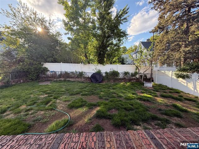 165 Oak Grove Avenue, Hasbrouck Heights, NJ 07604