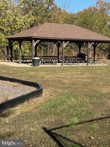 30 ARTHUR, Montross, VA 22520