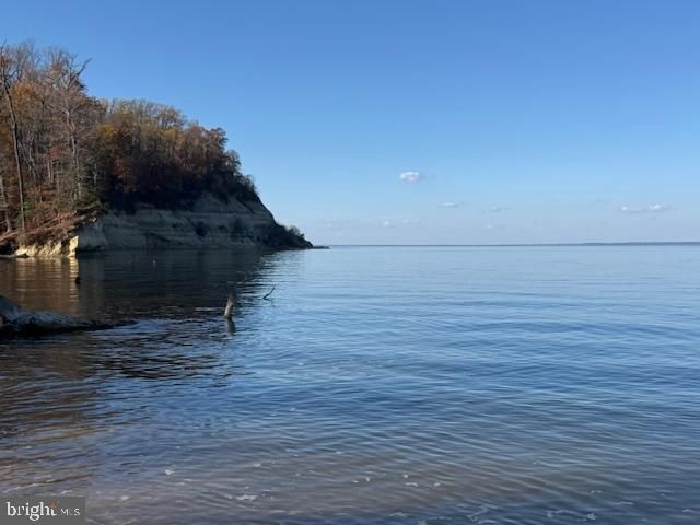 30 ARTHUR, Montross, VA 22520