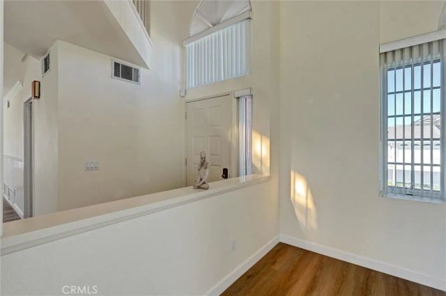 3329 Crazy Horse, Simi Valley, CA 93063