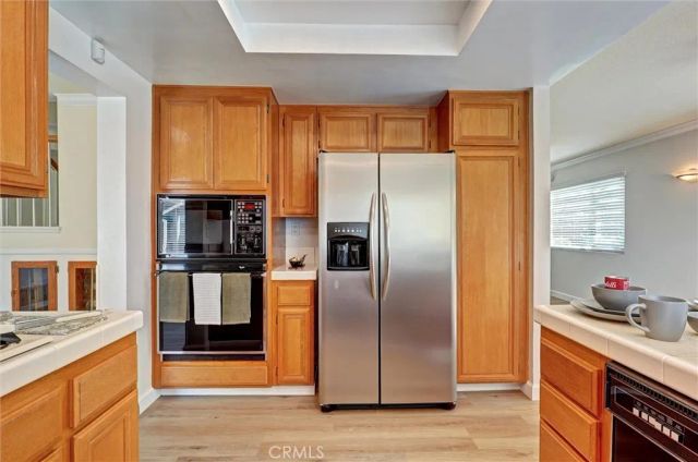 3329 Crazy Horse, Simi Valley, CA 93063