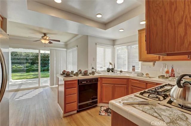 3329 Crazy Horse, Simi Valley, CA 93063