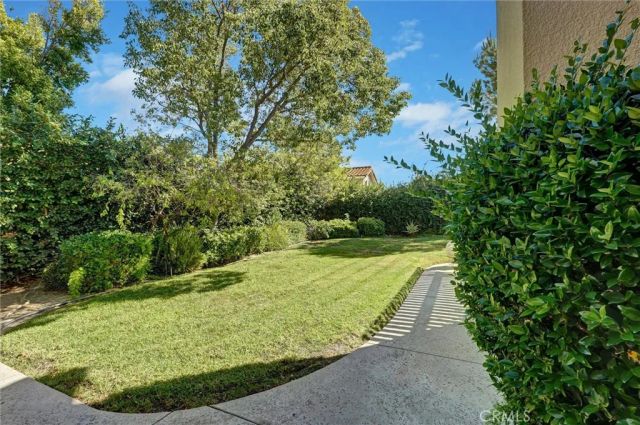3329 Crazy Horse, Simi Valley, CA 93063