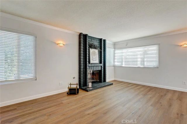 3329 Crazy Horse, Simi Valley, CA 93063