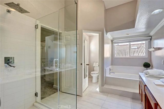 3329 Crazy Horse, Simi Valley, CA 93063