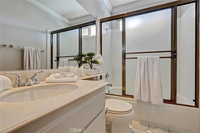 3329 Crazy Horse, Simi Valley, CA 93063