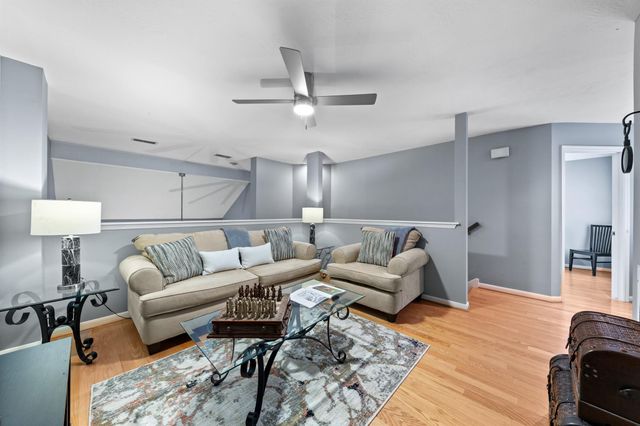 30 Endor Forest Place, The Woodlands, TX 77382