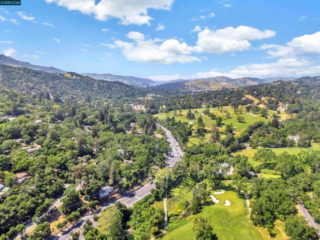 18 Van Tassel Ln, Orinda, CA 94563