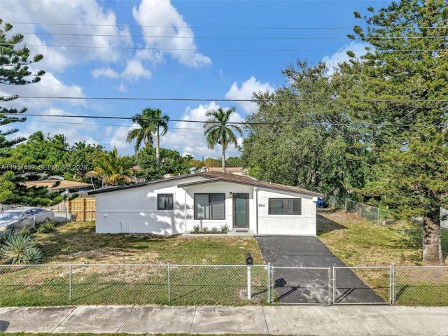 2931 NW 190th St, Miami Gardens, FL 33056