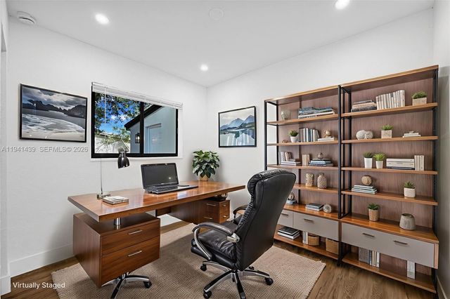 2931 NW 190th St, Miami Gardens, FL 33056