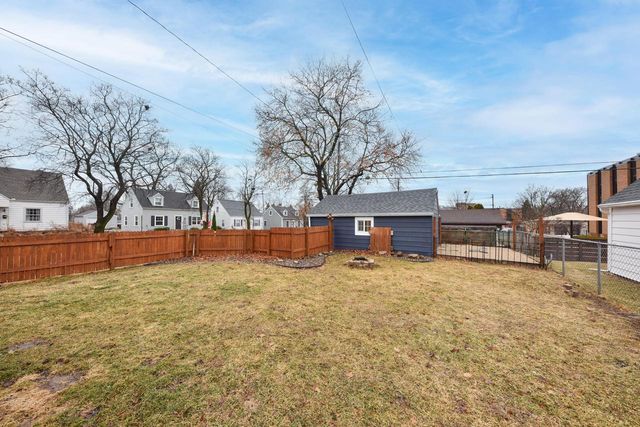 768 2nd AVENUE, West Bend, WI 53095