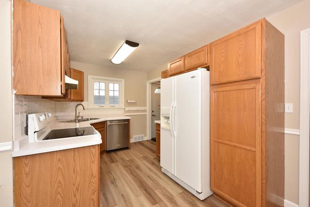 768 2nd AVENUE, West Bend, WI 53095