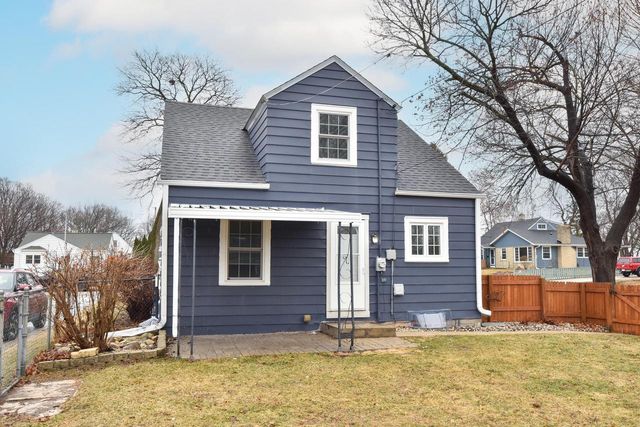 768 2nd AVENUE, West Bend, WI 53095