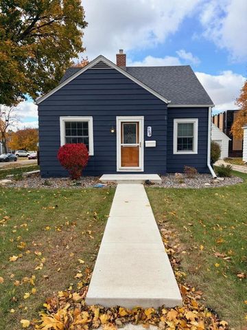 768 2nd AVENUE, West Bend, WI 53095