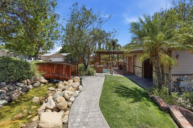 3850 Atlantic Avenue 203, Highland, CA 92346