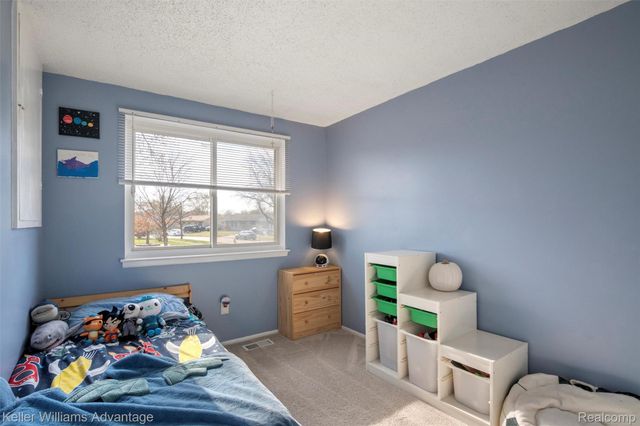 38478 Loruss Avenue, Westland, MI 48186