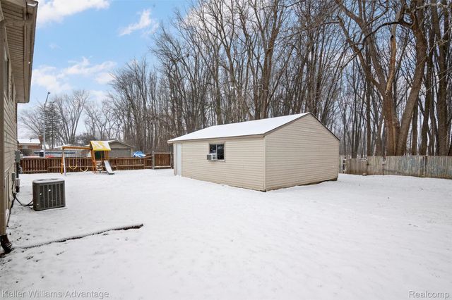 38478 Loruss Avenue, Westland, MI 48186