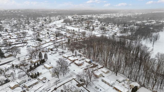 38478 Loruss Avenue, Westland, MI 48186